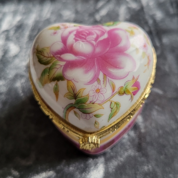 Vintage Trinket Box Heart Shaped Ceramic